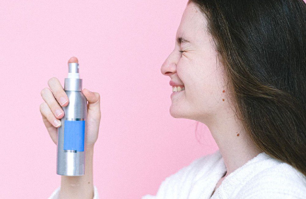 setting spray manfaat